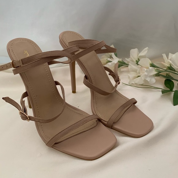 pretty little thing shoes